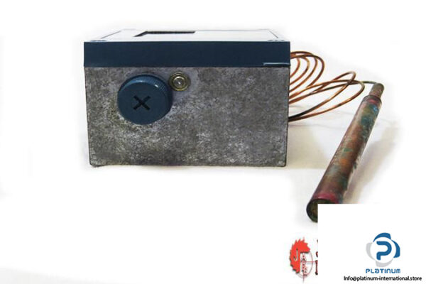 CONTROLLI-C308-R3-BULB-AND-CAPILLARY-THERMOSTAT6_675x450.jpg