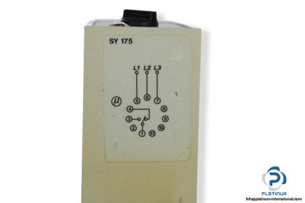 carlo-gavazzi-sy-175-380-time-delay-relay-2