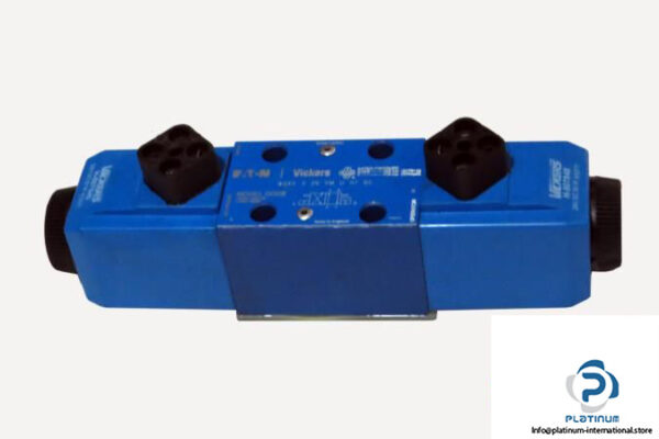 Vickers-DG4V-3-2N-Solenoid-Operated-Directional-Valves_675x450
