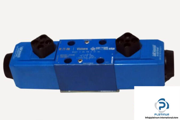 Vickers-DG4V-3-2N-Solenoid-Operated-Directional-Valves5_675x450.jpg