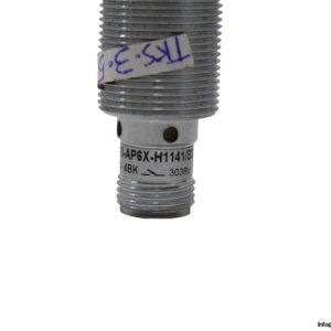 turck-bi5u-m18-ap6x-h1141_s331-inductive-sensor-4