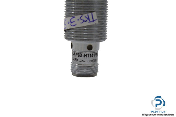 turck-bi5u-m18-ap6x-h1141_s331-inductive-sensor-4