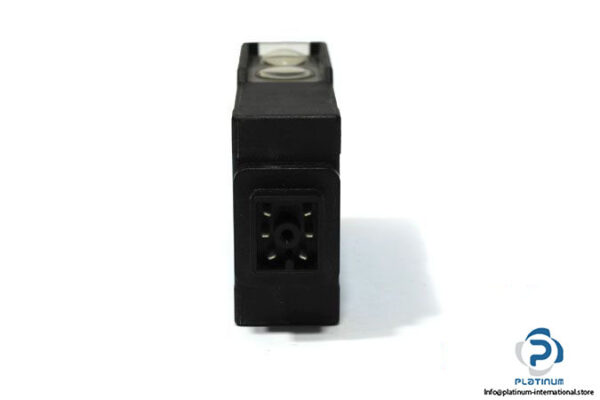 sick-wt27-2p610-photoelectric-proximity-sensor-4