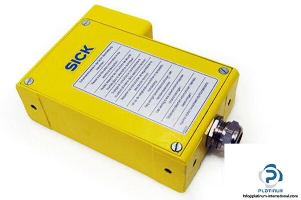SICK-WSU-262-130-Photoelectric-sensor5_675x450.jpg