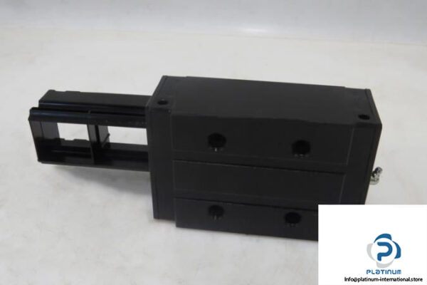 Linear-guide-bearing9_675x450.jpg