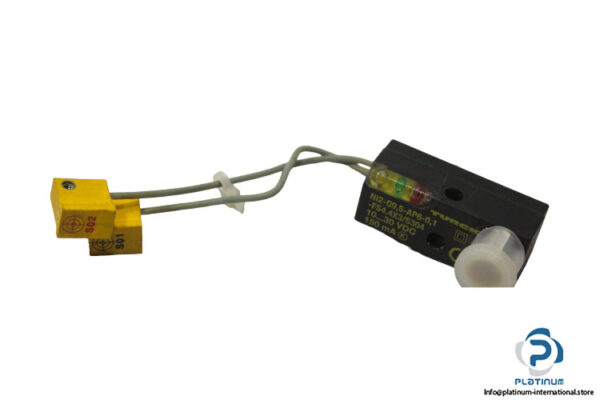 turck-NI2-Q9,5-AP6-0,1-FS4.4X3_S304-inductive-sensor