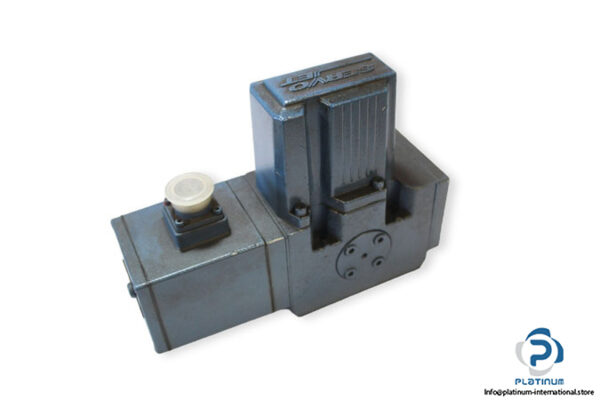 moog-G15HOAA5NSM2HO-servo-valve