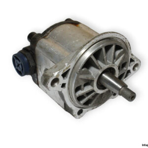 6.26402-power-steering-pump-(used)