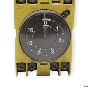 crouzet-88225.0-time-relay-(used)-1