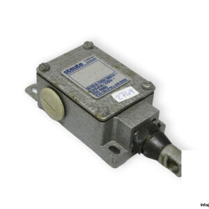 steute-ES-61-Z-10_1S-pull-wire-switch-(used)