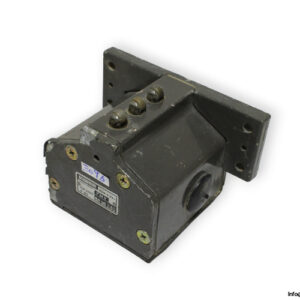 ersce-FMV-3R-16-230-multiple-position-switch-(used)