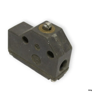 euchner-N-101-R-503-limit-switch-(used)