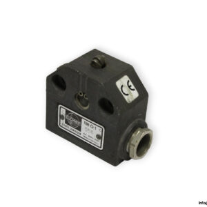euchner-NB-01-R-556-precision-single-limit-switch-(used)