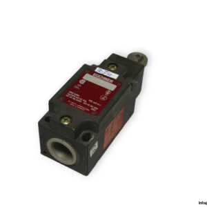 euchner-NZ1RL-538-safety-switch-(used)