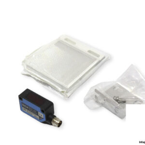 sick-WL100L-F2131-photoelectric-retro-reflective-sensor