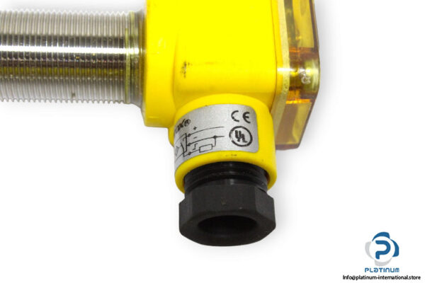 turck-BI5U-EG18SK-AP6X-inductive-sensor-(new)-3