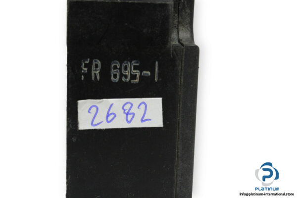 pizzato-FR-695-1-position-switch-(used)-2