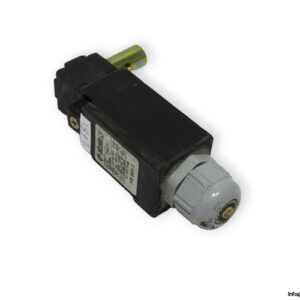 pizzato-FR-995-1-positive-opening-security-hinge-switch-(used)