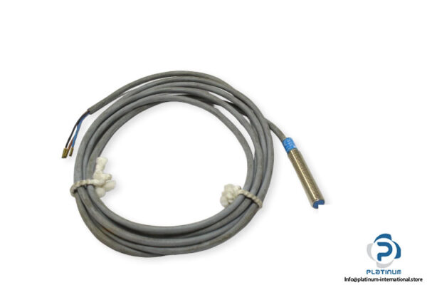 sick-mm08-60aps-zu0-magnetic-proximity-sensor-new-2