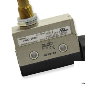 omron-d4mc-5020-limit-switch-2
