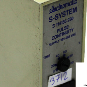 carlo-gavazzi-S-114156-230-pulse-continuity-relay-timer-(used)-1