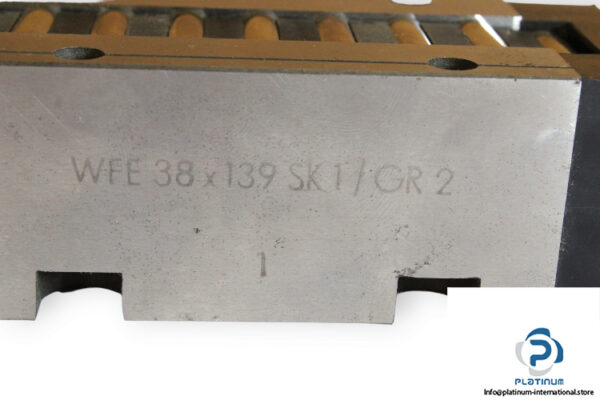 heckert-wfe-38x139-sk1_gr2-linear-recirculating-roller-bearing-unit-2