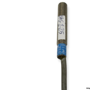 sick-mm08-60aps-zu0-magnetic-proximity-sensor-used-4