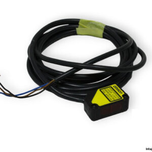 omron-E3Z-D81-photoelectric-sensor-with-built-in-amplifier-new