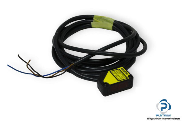 omron-E3Z-D81-photoelectric-sensor-with-built-in-amplifier-new