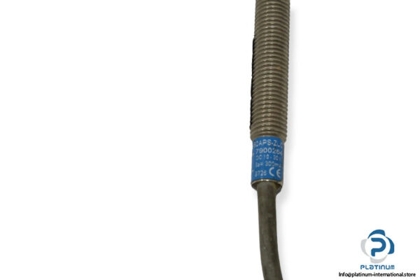 sick-mm08-60aps-zu0-magnetic-proximity-sensor-used-5