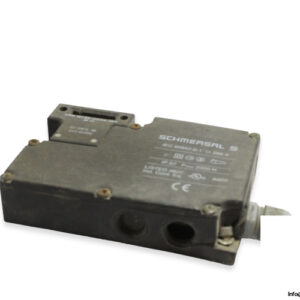 Schmersal-AZM-161-SK-24RKA-024-safety-interlock-switch