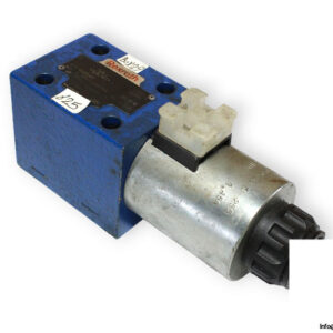 rexroth-R900595531-solenoid-operated-directional-control-valve-used
