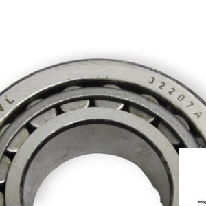 zvl-32207-A-tapered-roller-bearing-1