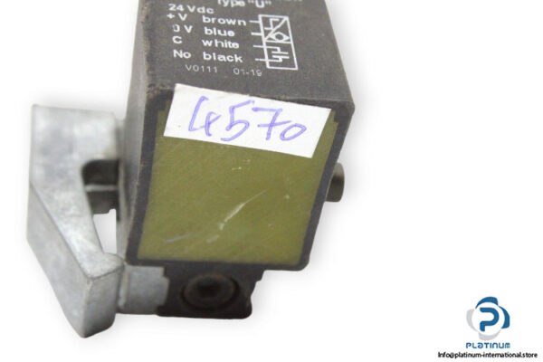 vega-U-magnetic-sensor-used-3