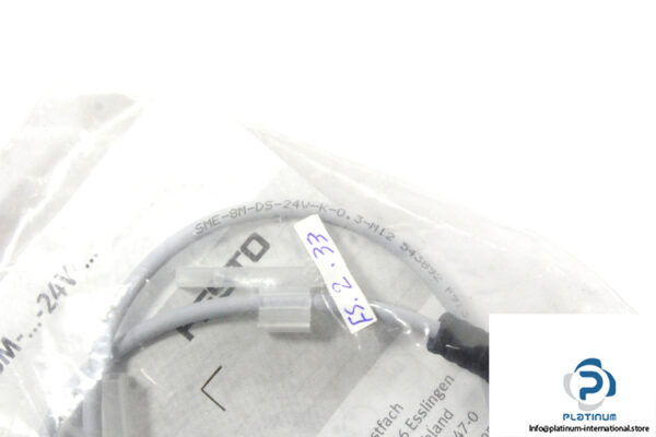 festo-sme-8m-ds-24v-k-03-m12-proximity-sensor