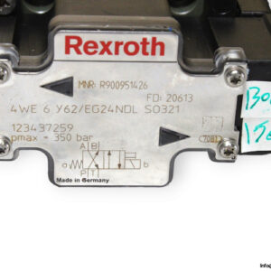 Rexroth-R900951426-solenoid-operated-directional-valve-(new)-2