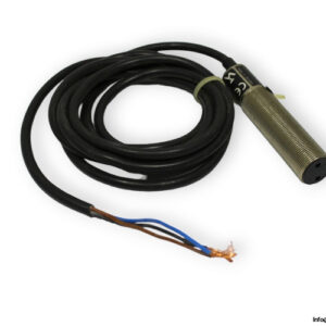 wenglor-TC44NDS319-photoelectric-diffuse-sensor-used