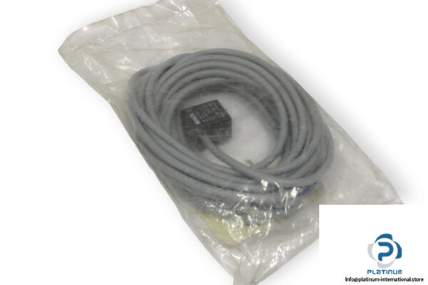 bosch-0-830-100-366-magnetic-sensor-new