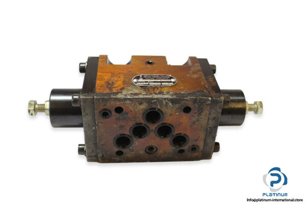 prva-petoletka-5548573-flow-control-valve-2