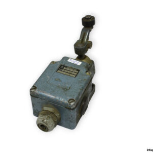 schmersal-UVH-432-limit-switch-(used)