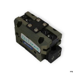 Schunk-PGN-64-1-universal-gripper-(used)