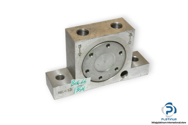 NK-13-pneumatic-vibrator-used