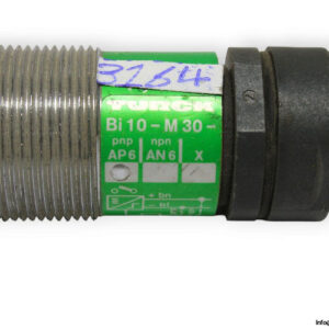 turck-BI-10-M30-AP6-inductive-proximity-switch-used-2