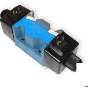vickers-DG4V-5-2C-M-U-A6-20-directional-control-valve-used
