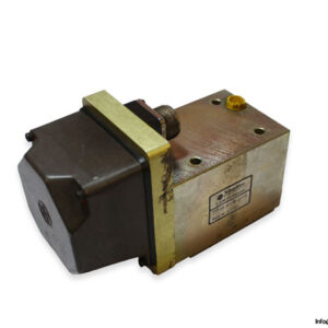 schneider-hvm-067-080-1212-06-electrohydraulic-servo-valve