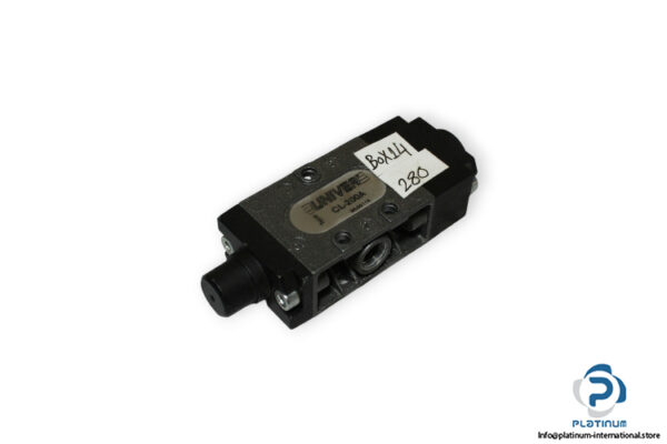 Univer-CL-200A-spool-valve-(used)