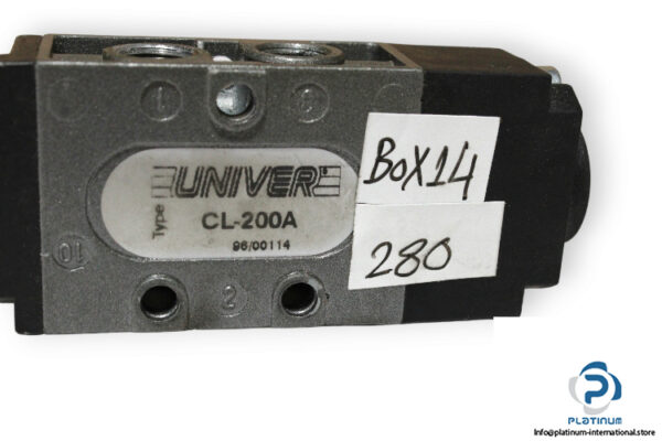 Univer-CL-200A-spool-valve-(used)-2