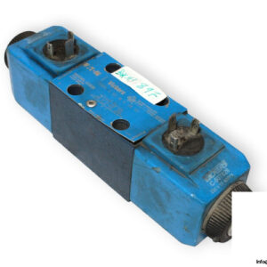 Vickers-DG4V-3-6C-M-U-C6-60-solenoid-operated-directional-valve-(used)