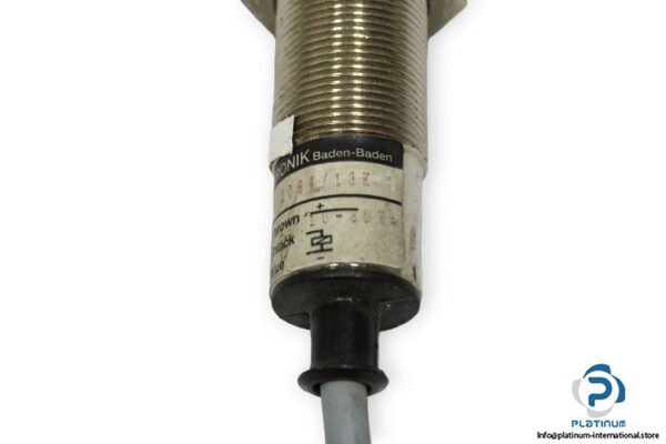 visolux-NTK8-proximity-sensor-used-3