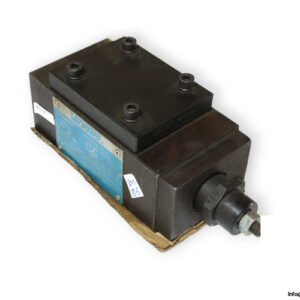 vickers-DGMC-5-PT-GW-B-30-pressure-relief-valve-used